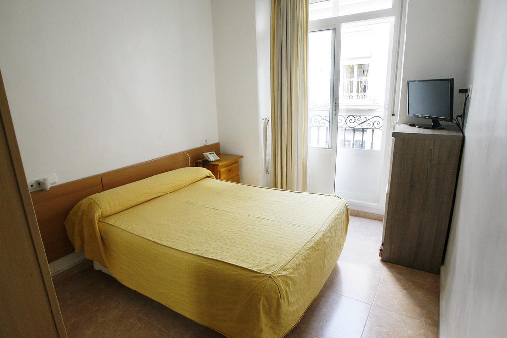 אליקאנטה Hostal San Fernando מראה חיצוני תמונה