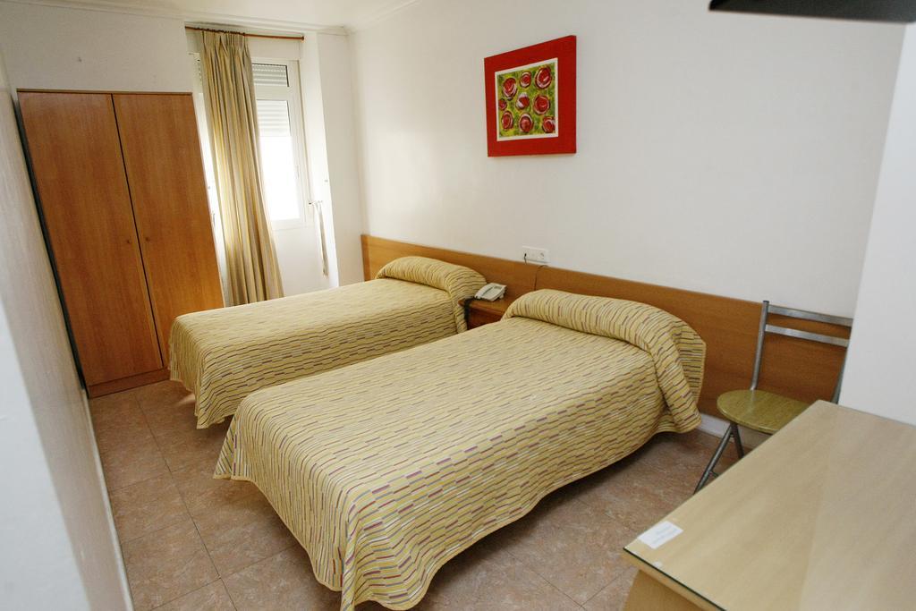 אליקאנטה Hostal San Fernando מראה חיצוני תמונה